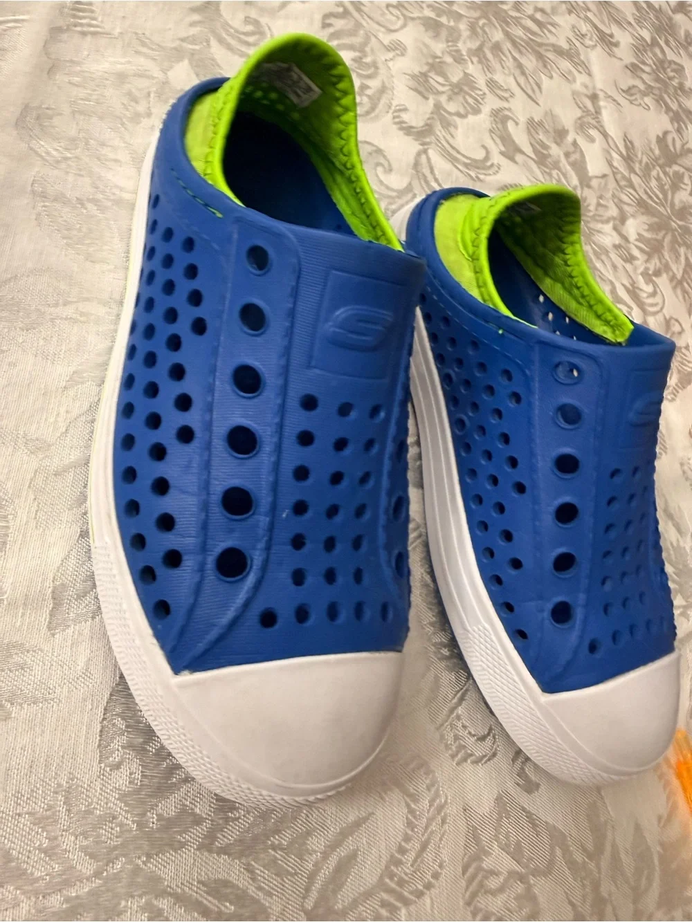 Sketchers Slip On Blue & Green Water Sneakers Kid Size 13 , EUC